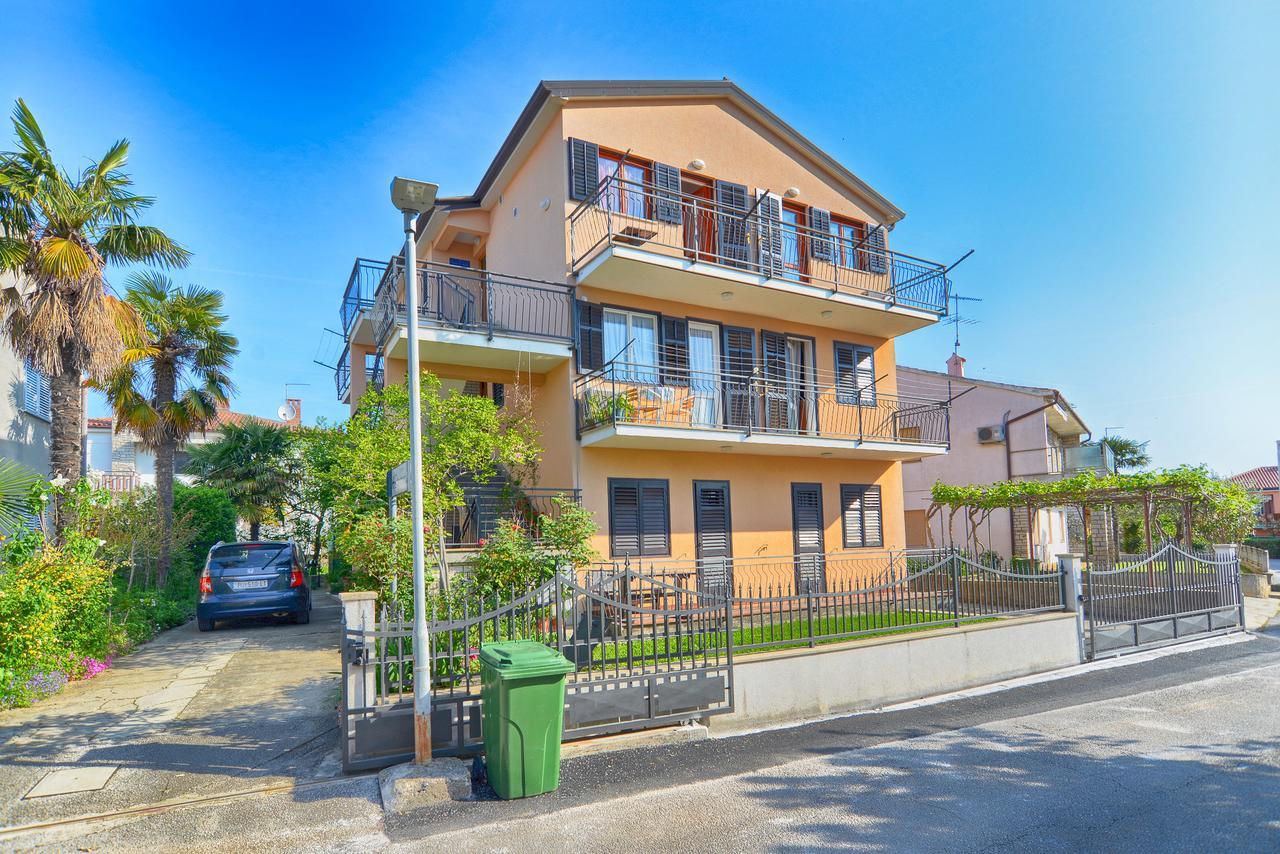 Apartment Ljiljana 1553 Novigrad  Екстер'єр фото