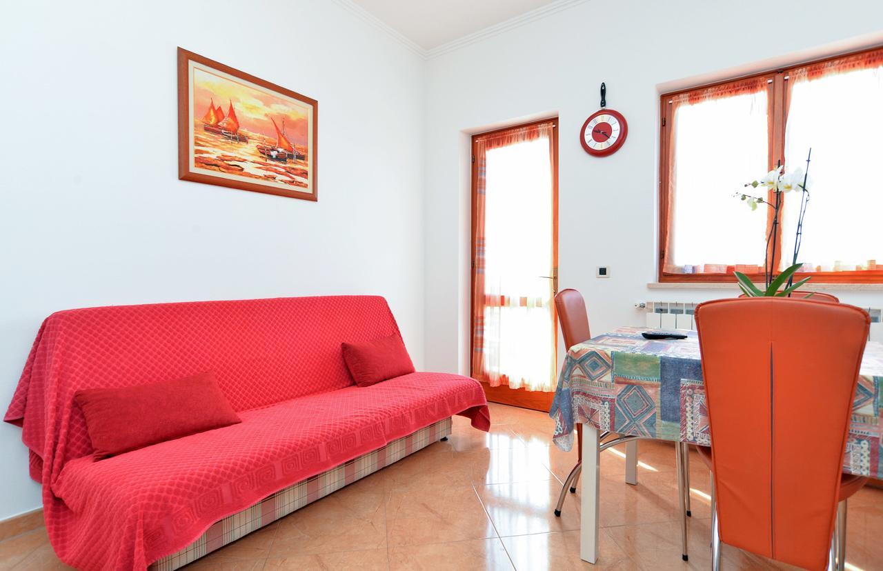Apartment Ljiljana 1553 Novigrad  Екстер'єр фото