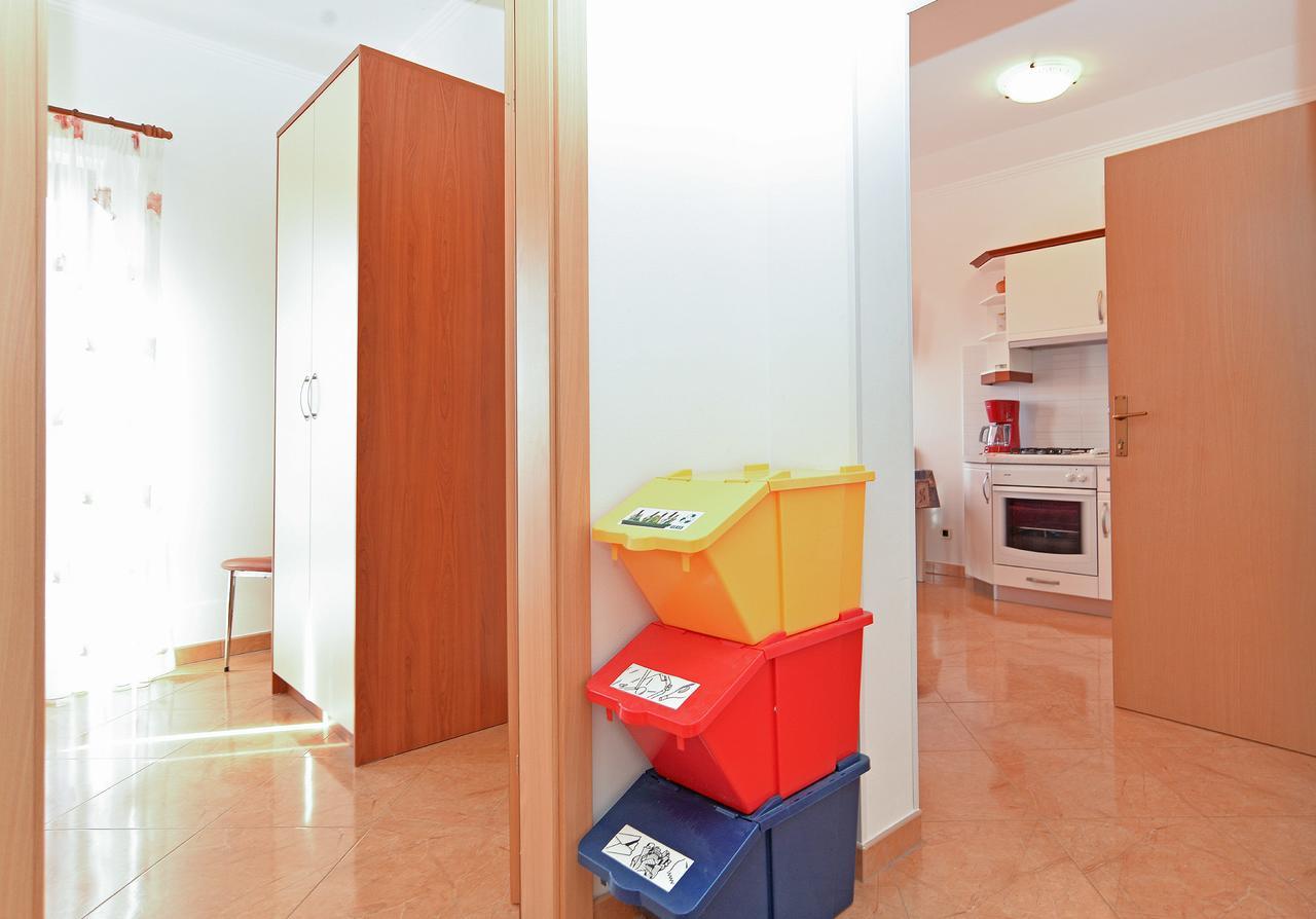 Apartment Ljiljana 1553 Novigrad  Екстер'єр фото
