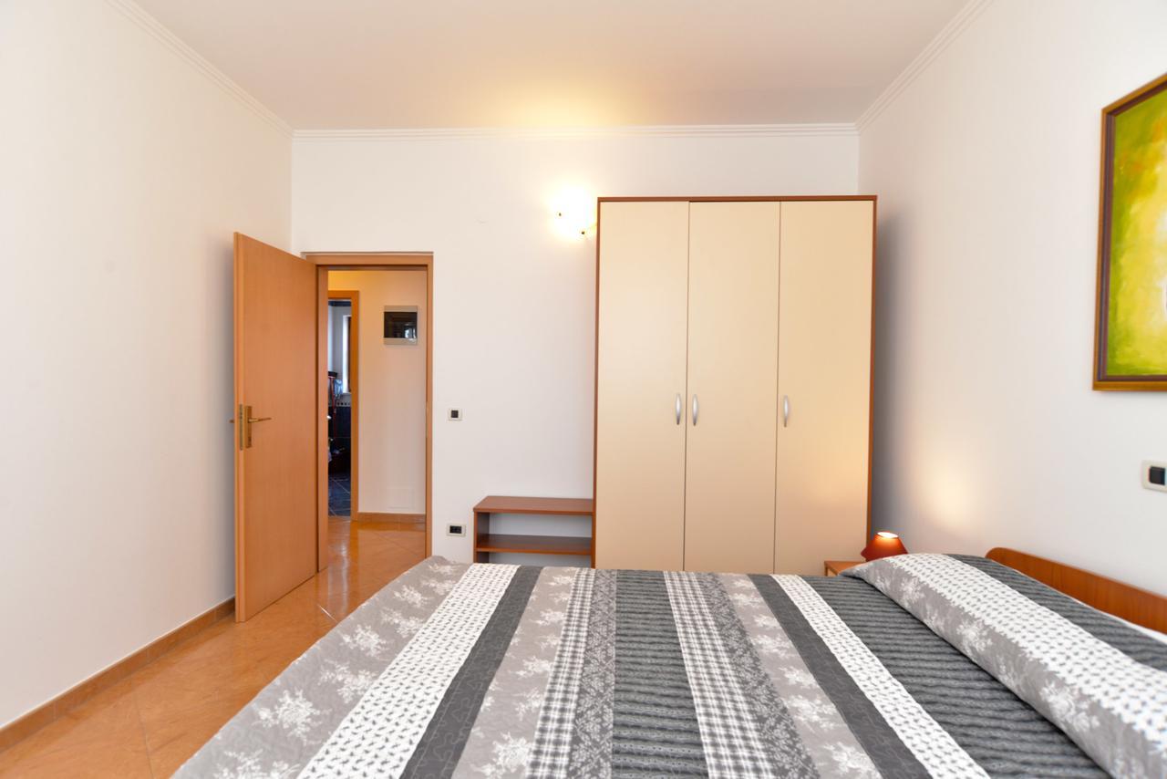 Apartment Ljiljana 1553 Novigrad  Екстер'єр фото