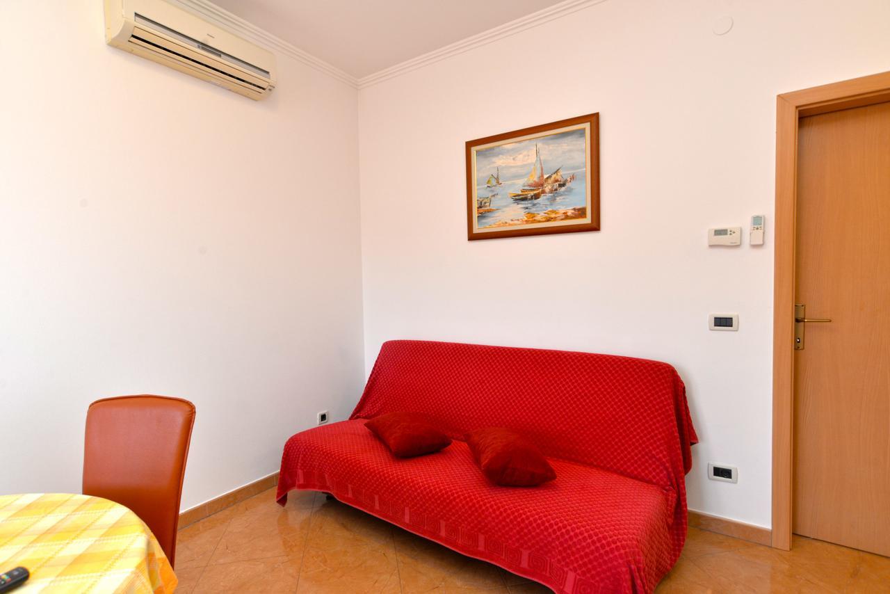 Apartment Ljiljana 1553 Novigrad  Екстер'єр фото