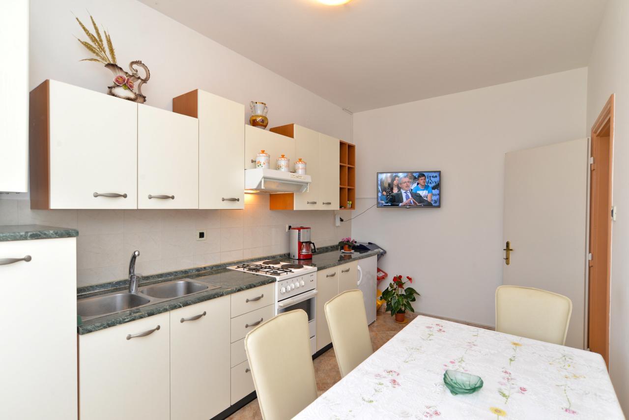 Apartment Ljiljana 1553 Novigrad  Екстер'єр фото